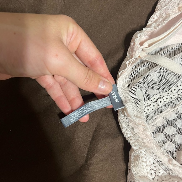AERIE dainty lingerie - Picture 13 of 14